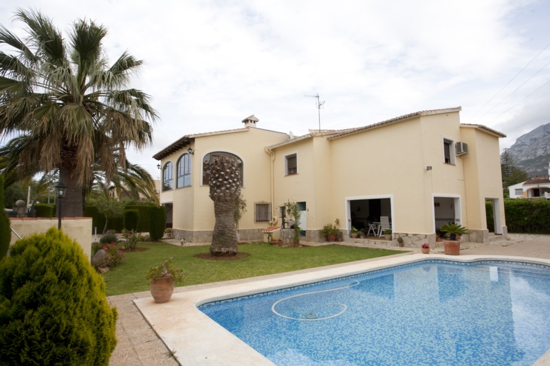 Chalet en Denia